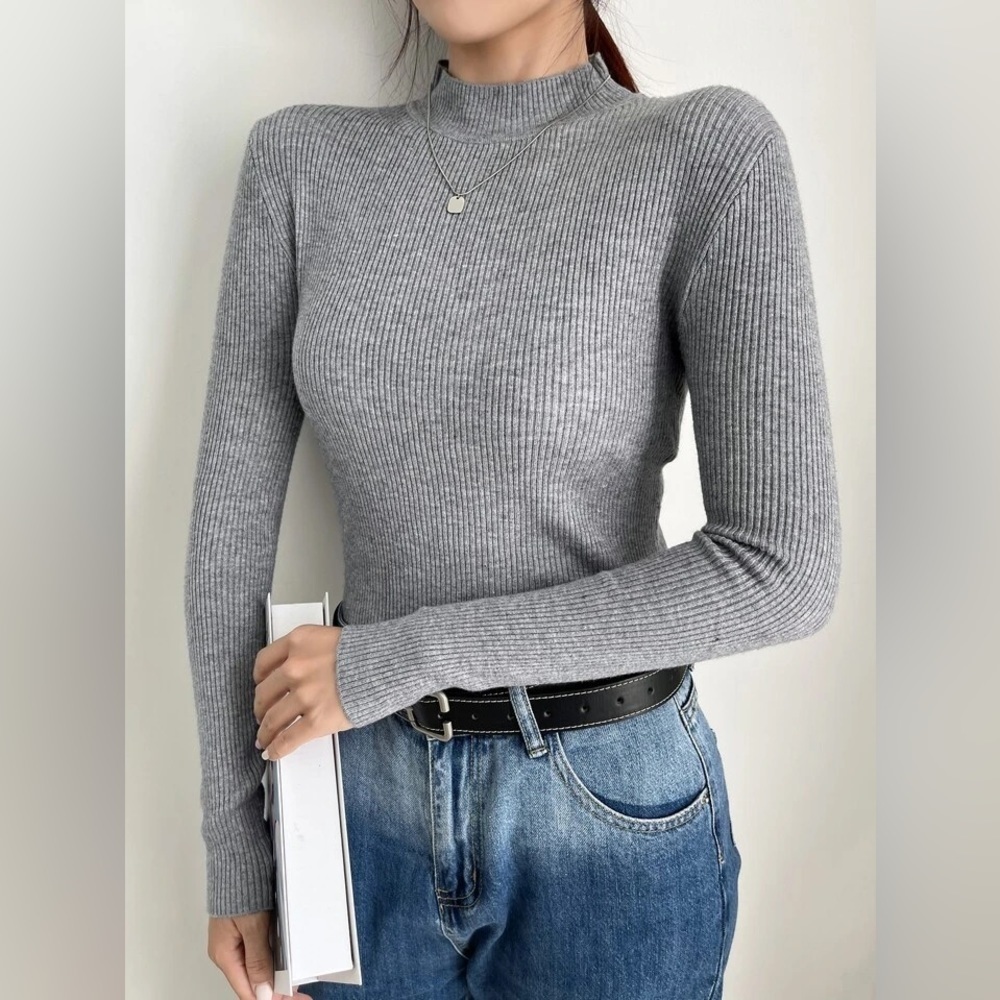 SHEIN DAZY Solid Stand Collar Knit Sweater Size Medium New - Picture 1 of 4